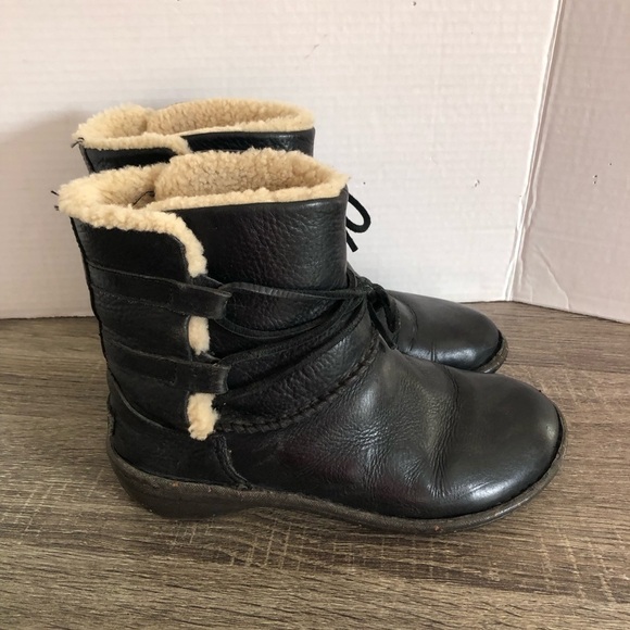 UGG  Lined Winter Boots - Picture 2 of 12